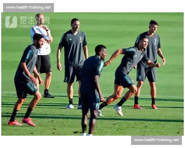 尤文图斯对阵里昂赛前分析与胜负走势预测及关键球员表现前瞻解读